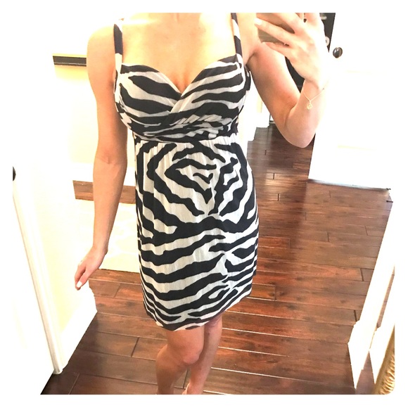 Sleeveless black and grey animal print dress - Picture 1 of 3